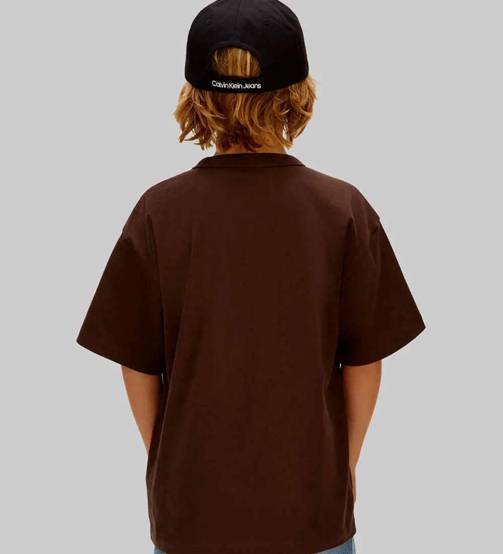 T-shirt - Legacy Brown|Calvin Klein New