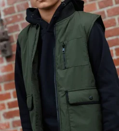 Dynevest - CBTino - Forest Night|Cost:Bart Hot