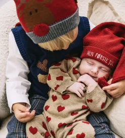 Nissehue - HCFritzie - Teaberry m. Min Første Ju|Hust and Claire