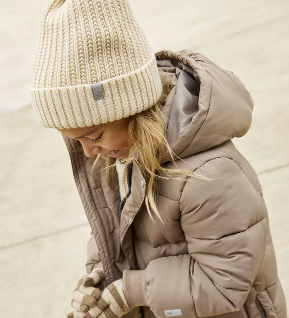 Hue m. Fleece - Uld/Akryl - Sandshell m. Kvast|Minymo Sale