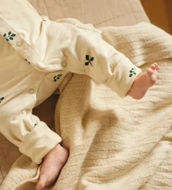 Natdragt m. Babyhjelm - Gaveæske - Leaf|Moonboon