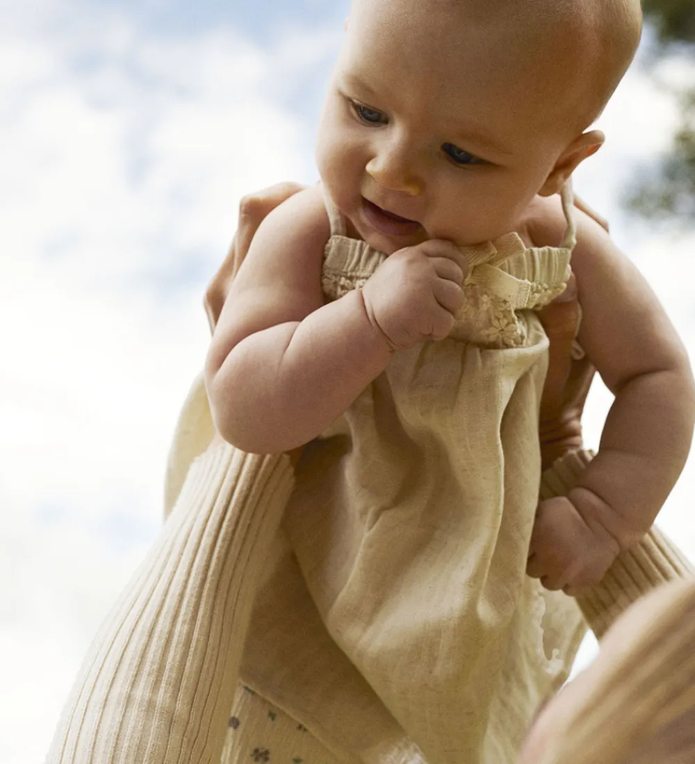 Shorts - NbfJannis - Bleached Sand m. Blomster|Name It Sale